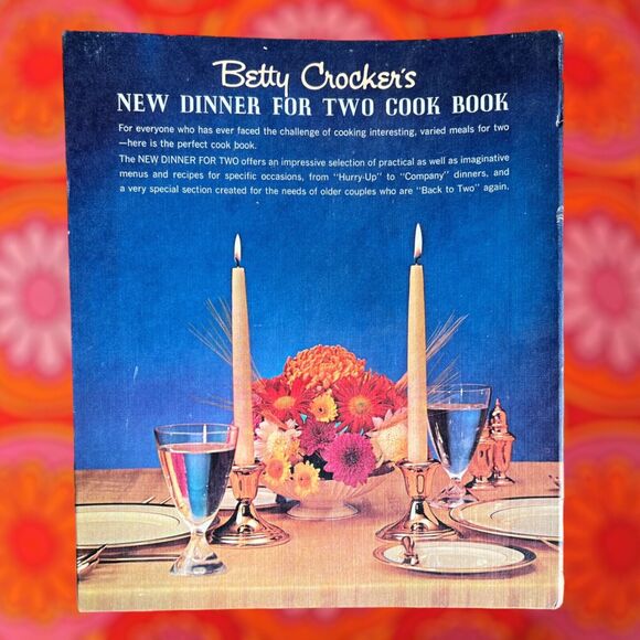 1964 Vintage Betty Crocker's New Dinner For Two Cookbook Golden Press First Ed - Picture 4 of 11